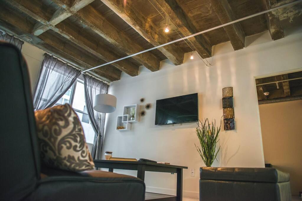 Newly Renovated 1Bdrm Loft Dtla And Rooftop Pool Лос-Анджелес Екстер'єр фото