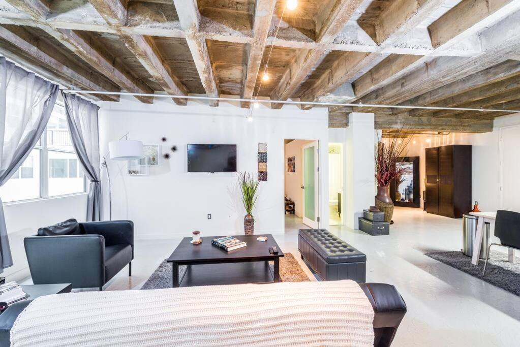 Newly Renovated 1Bdrm Loft Dtla And Rooftop Pool Лос-Анджелес Екстер'єр фото